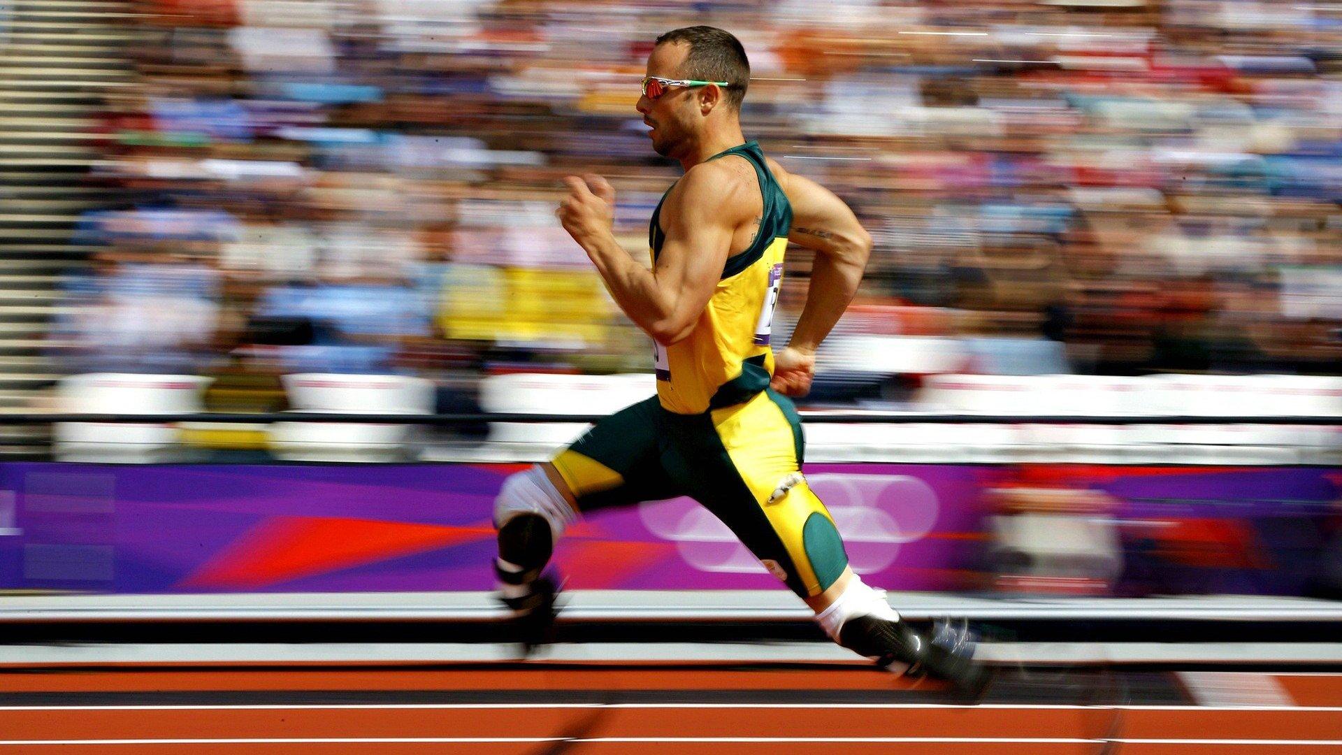 田径世锦赛惊天一战!23岁新星打破尘封15年世界纪录