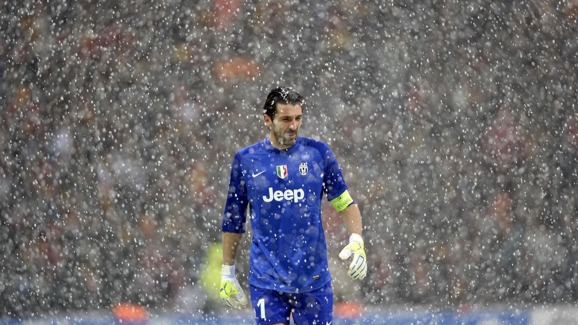 NBA全明星赛星光璀璨，东部力克西部上演巅峰对决