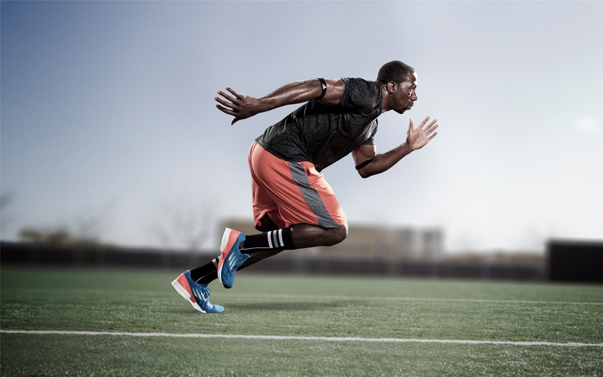 极限运动热潮席卷全球，运动员挑战人类体能新巅峰